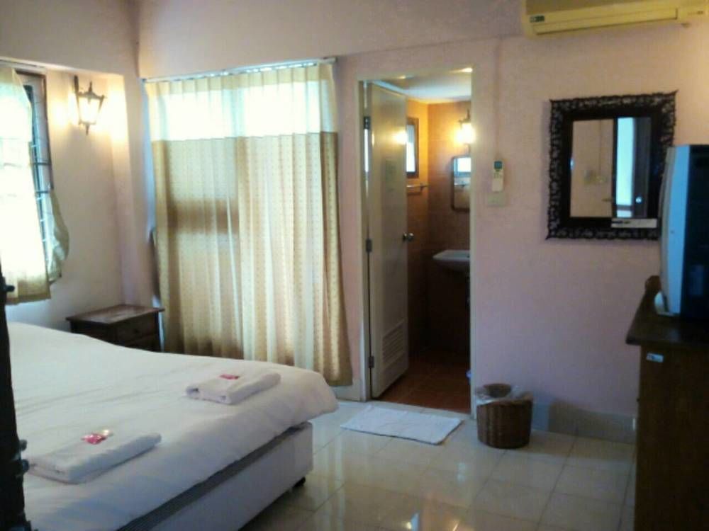 Bow Chiangmai House Hotel Chiang Mai Exterior photo