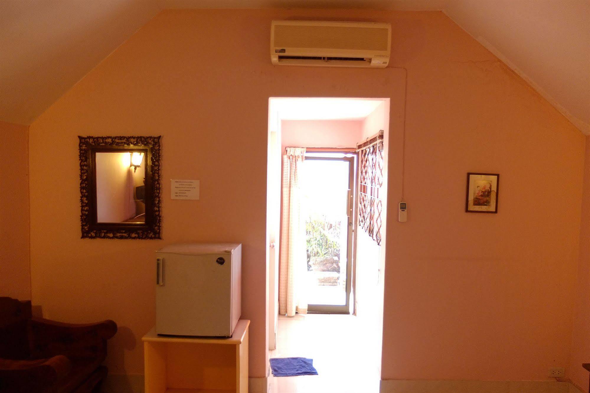 Bow Chiangmai House Hotel Chiang Mai Exterior photo